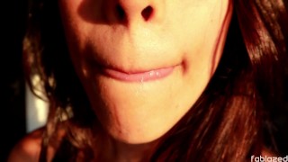 Mi gran lengua larga con mucha saliva – Fetiche –